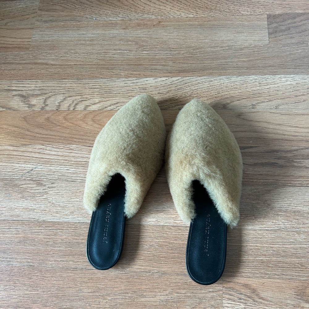Jenne Kayne Tan Fuzzy Women's Slip-On Shoes